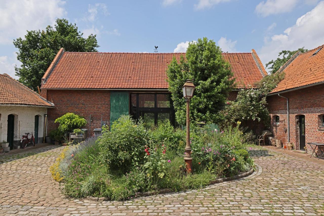 Letabli Hotel Ennetieres-en-Weppes ภายนอก รูปภาพ